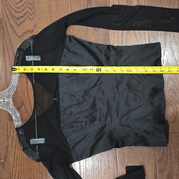 Forever21 - M partial sheer long sleeve top - Picture 6 of 7